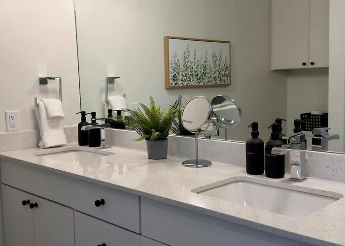 Holiday home New Lux Townhome Off Magnolia Rooftop Patio Fort Worth