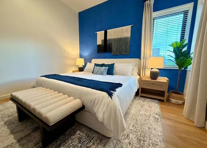 Holiday home New Lux Townhome Off Magnolia Rooftop Patio Fort Worth